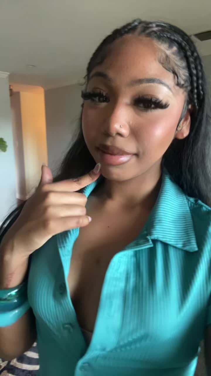 @Cali Barbie &trade;️🎀