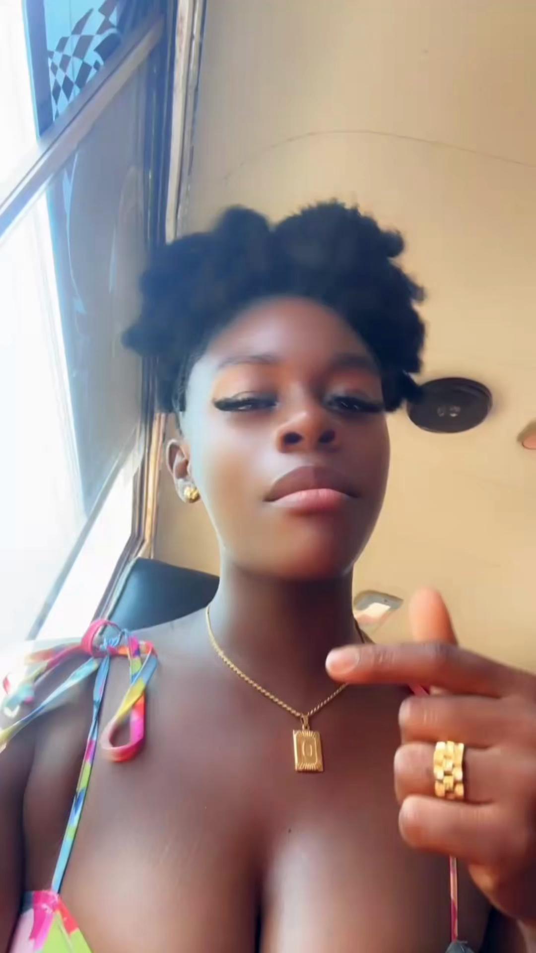 @Dimutia..👸🤍🫠🫶