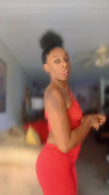 @Tha Wife🦋 🥵😈