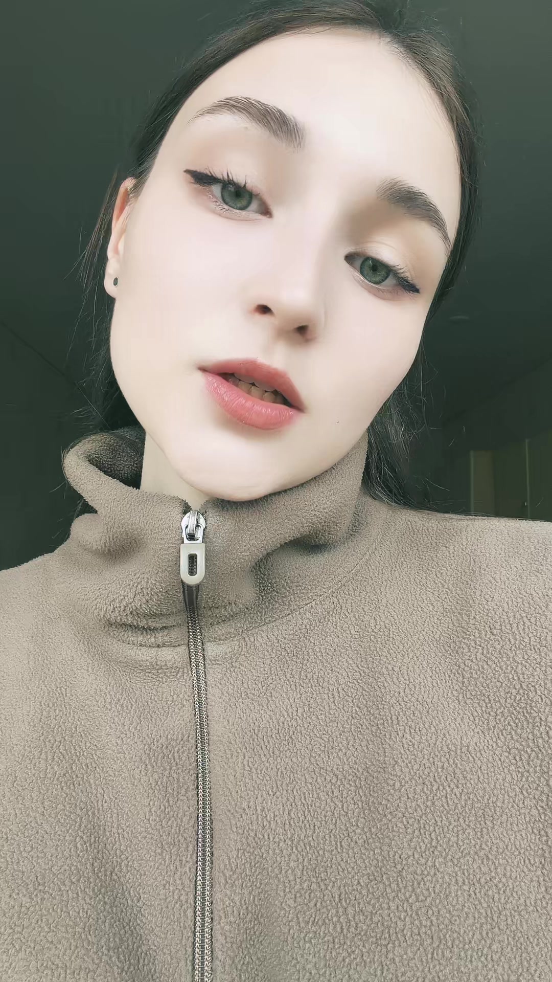 @vikysixx