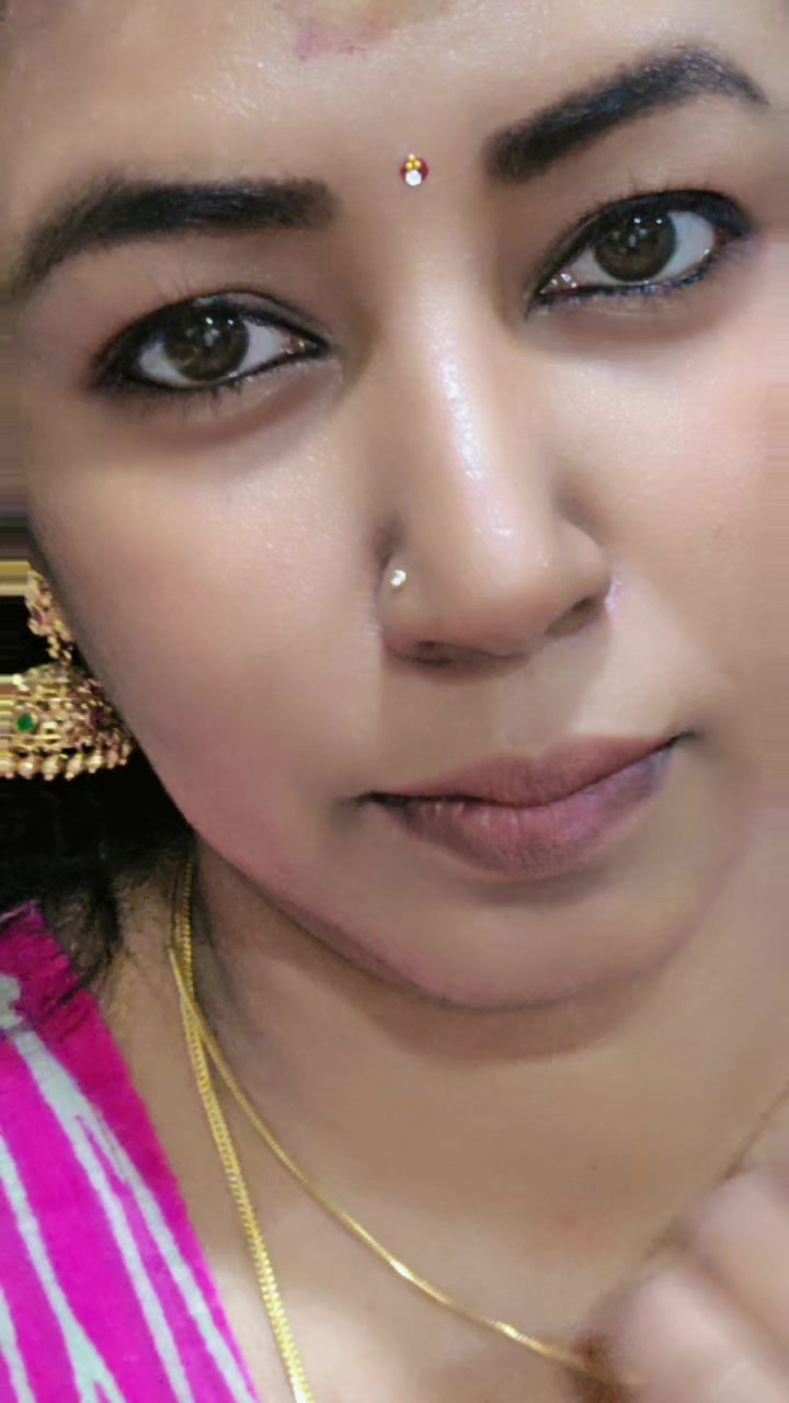 @KaraikudiPonnu_Leka