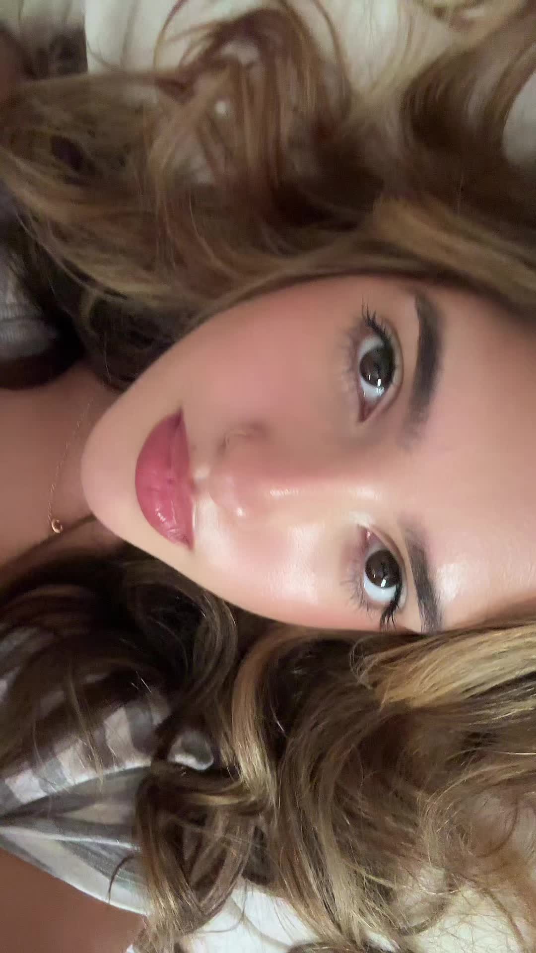 @holly ✮⋆₊˚⊹