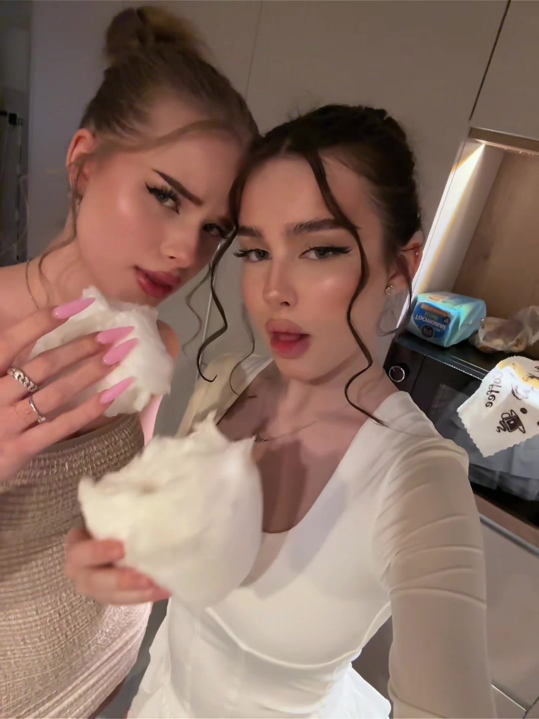 @Аннели
