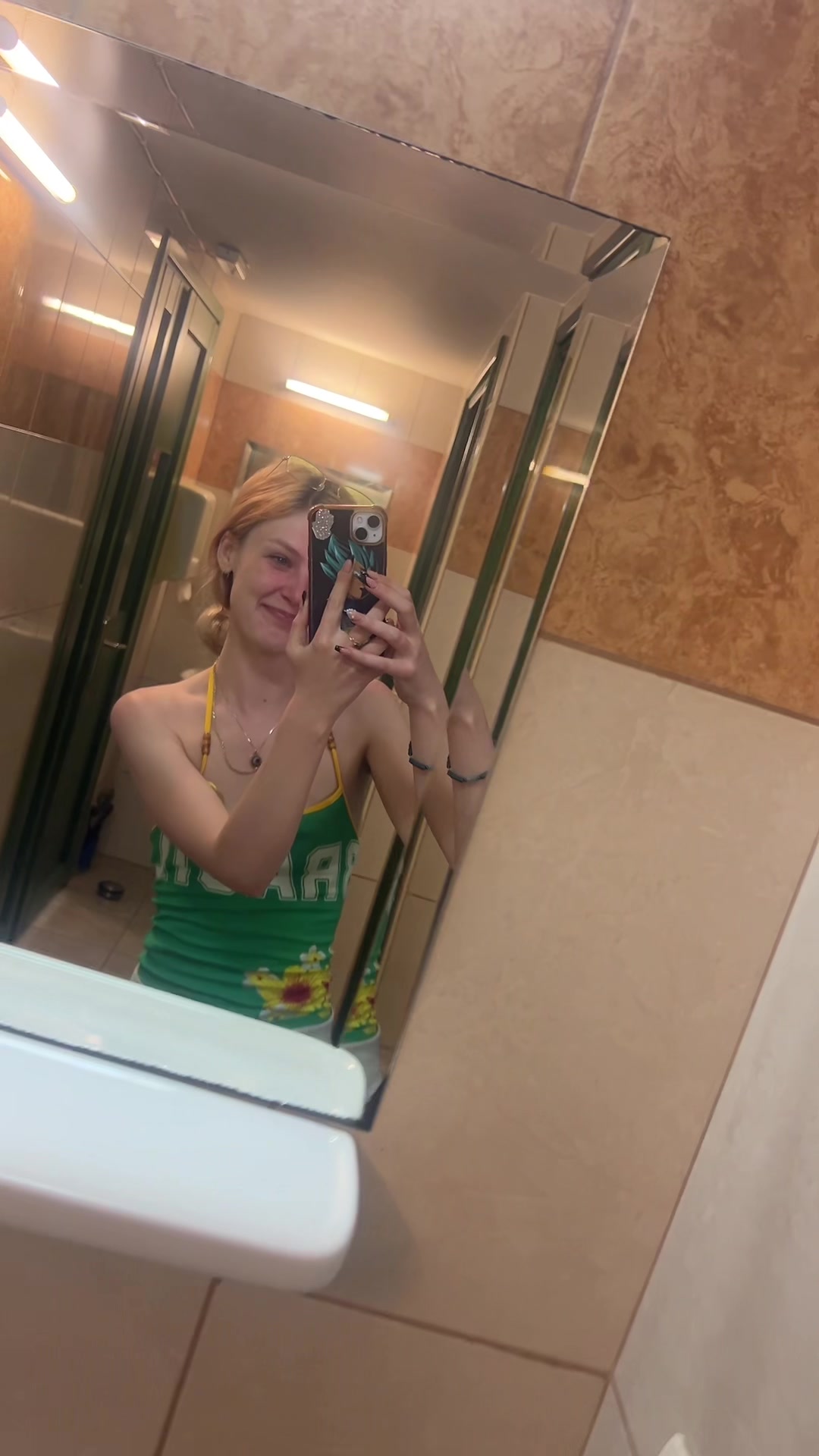 @alaniroza