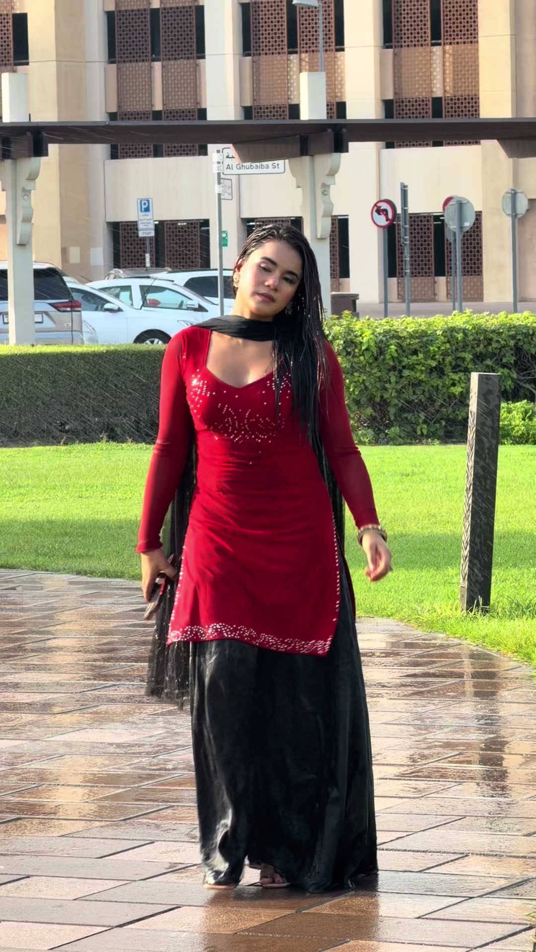 @असु