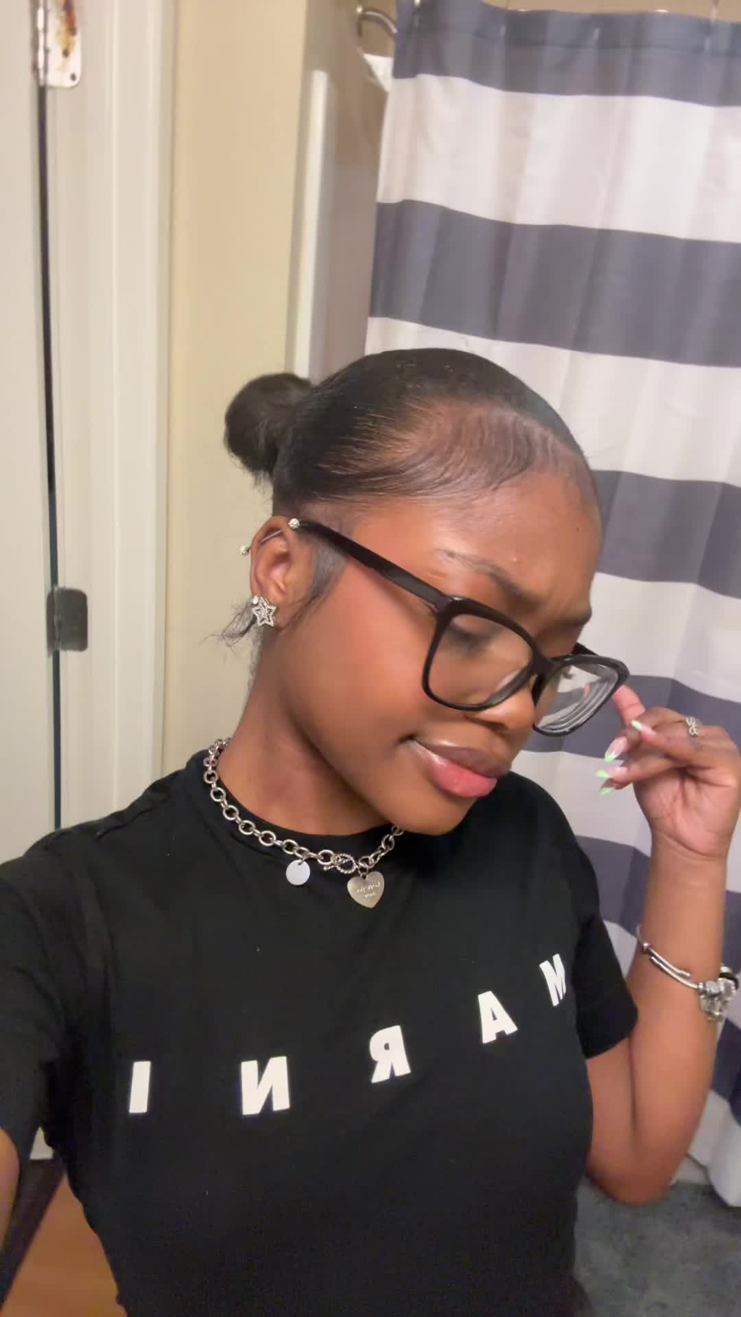 @Monique👅