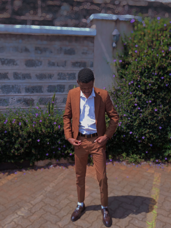 @📚ÕGÅRÓ_ISÀAC🇰🇪