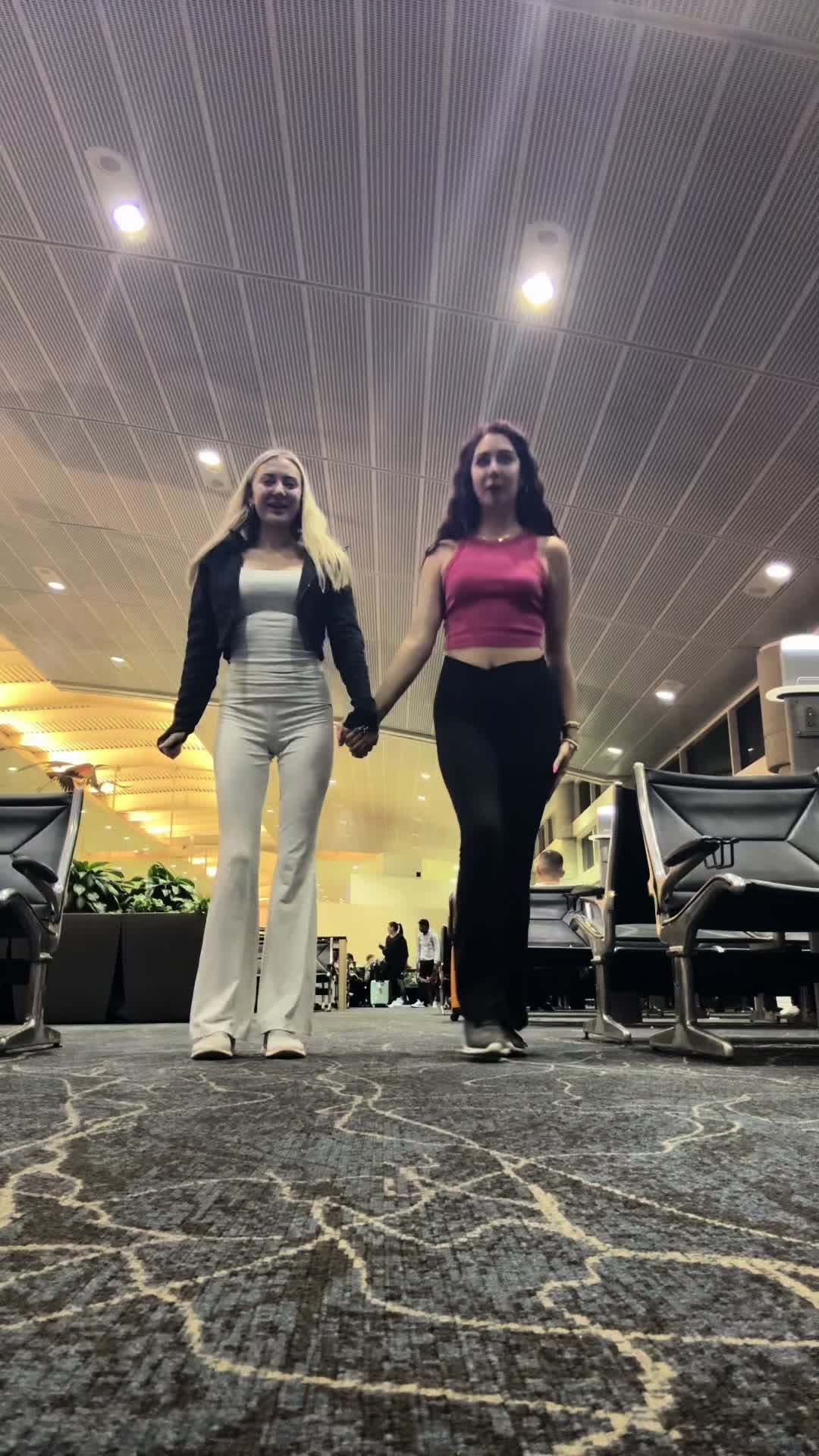 @LyndZ