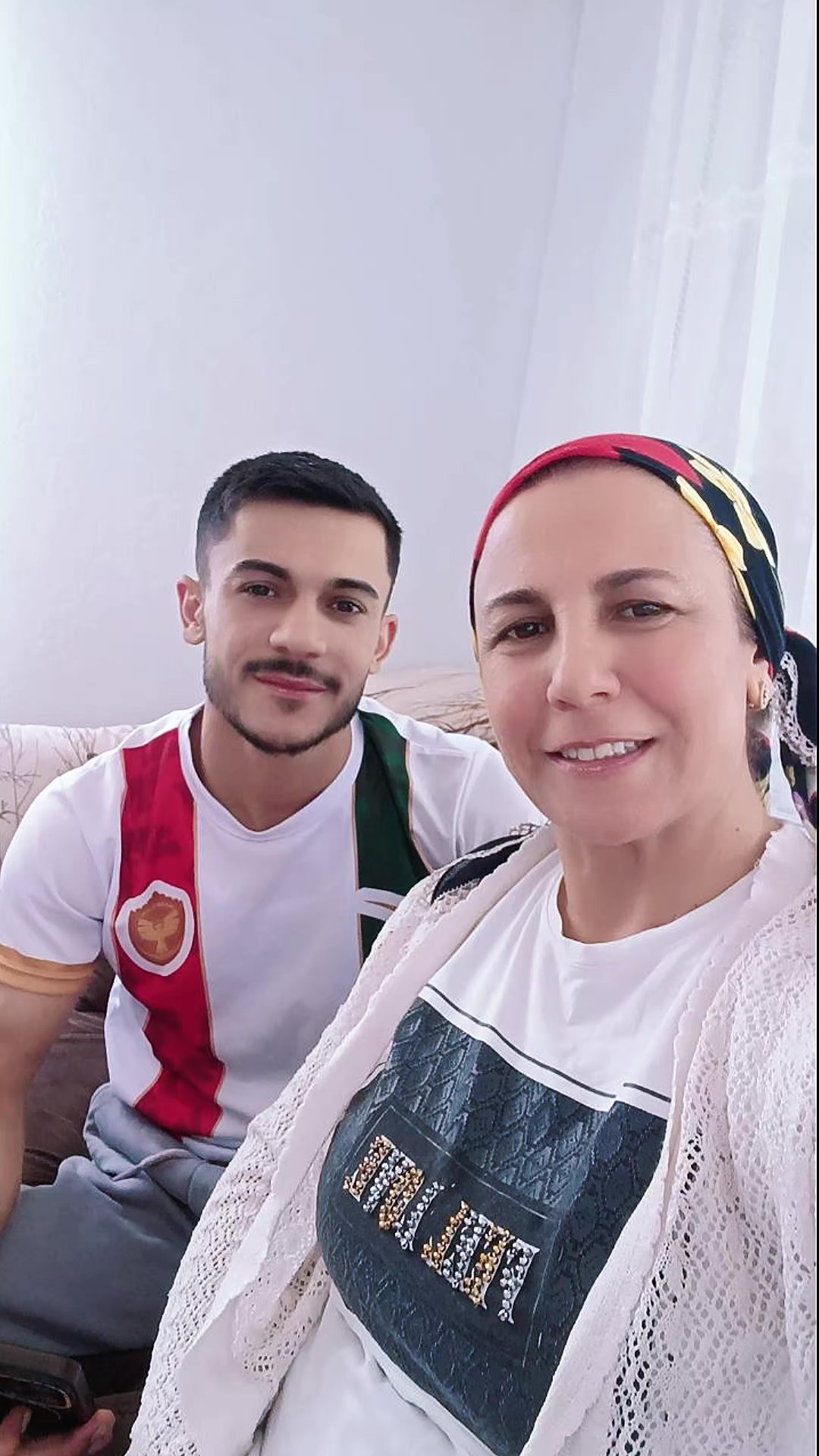 @Emine Albayrak ❤️☀️💚✌️✌️
