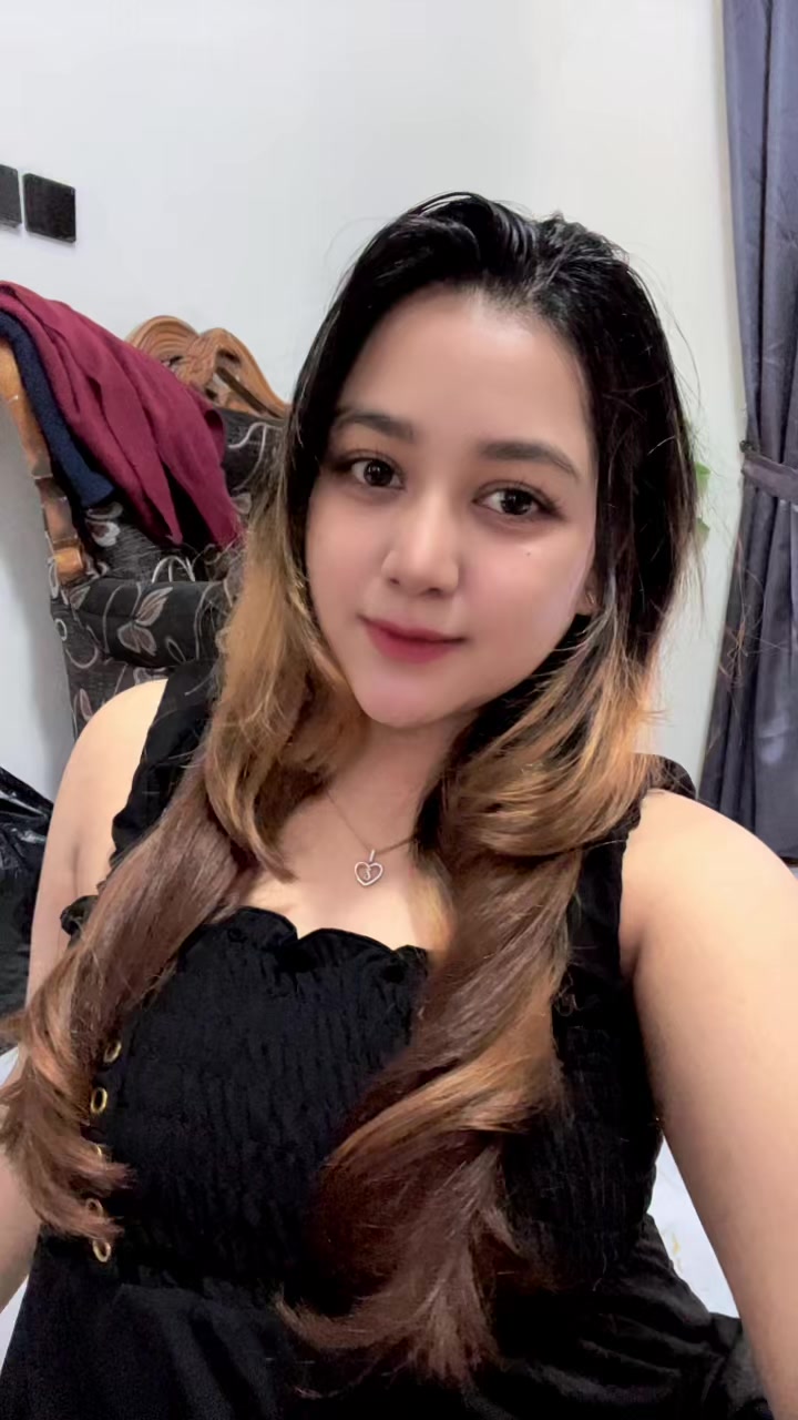 @nadiasaffitriii