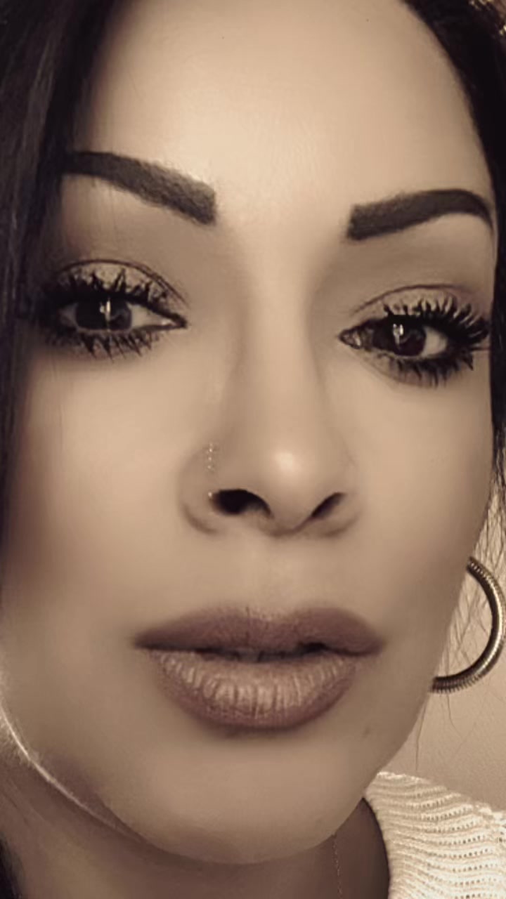 @Henda femme forte