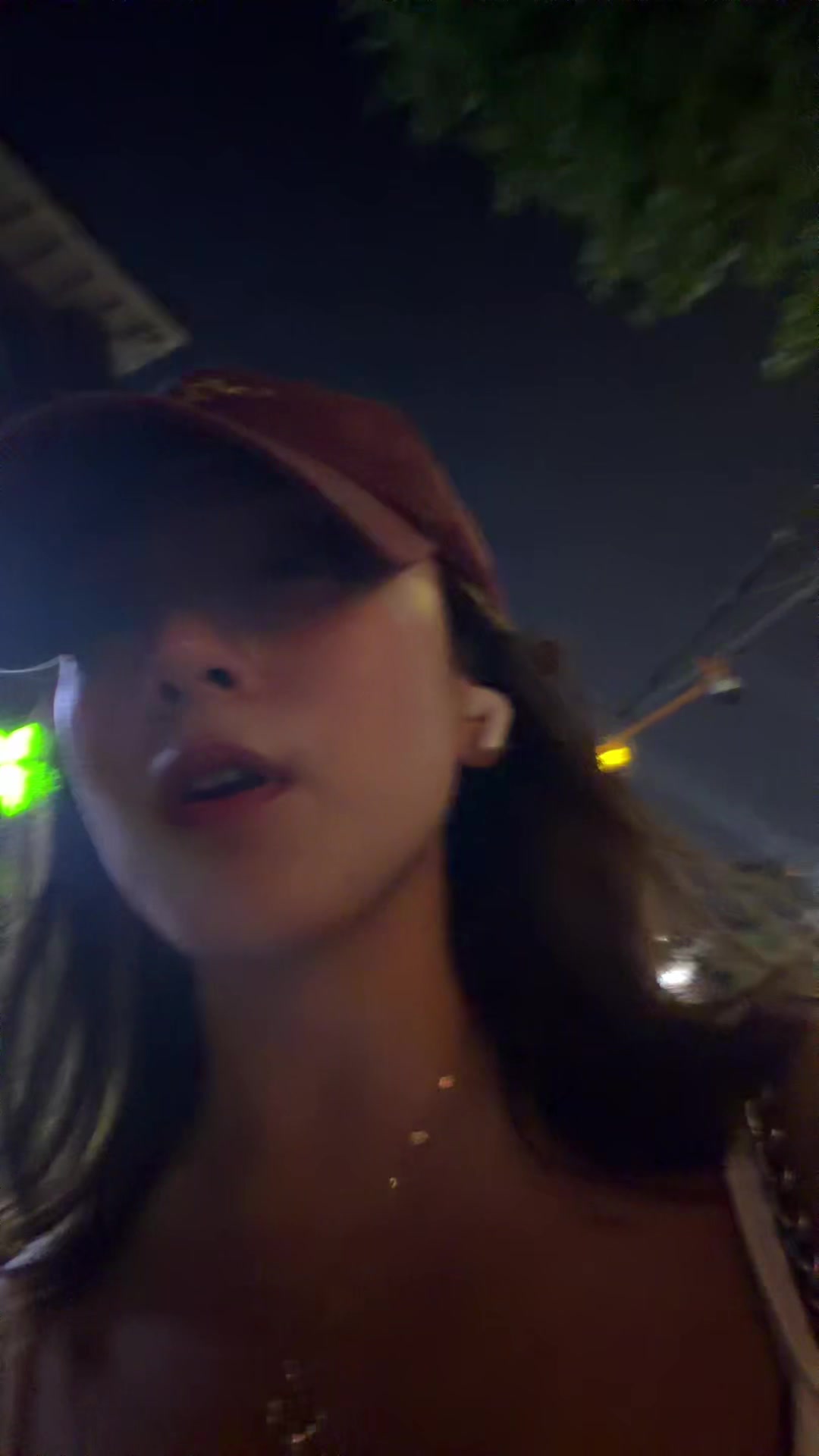 @_jenniferha_