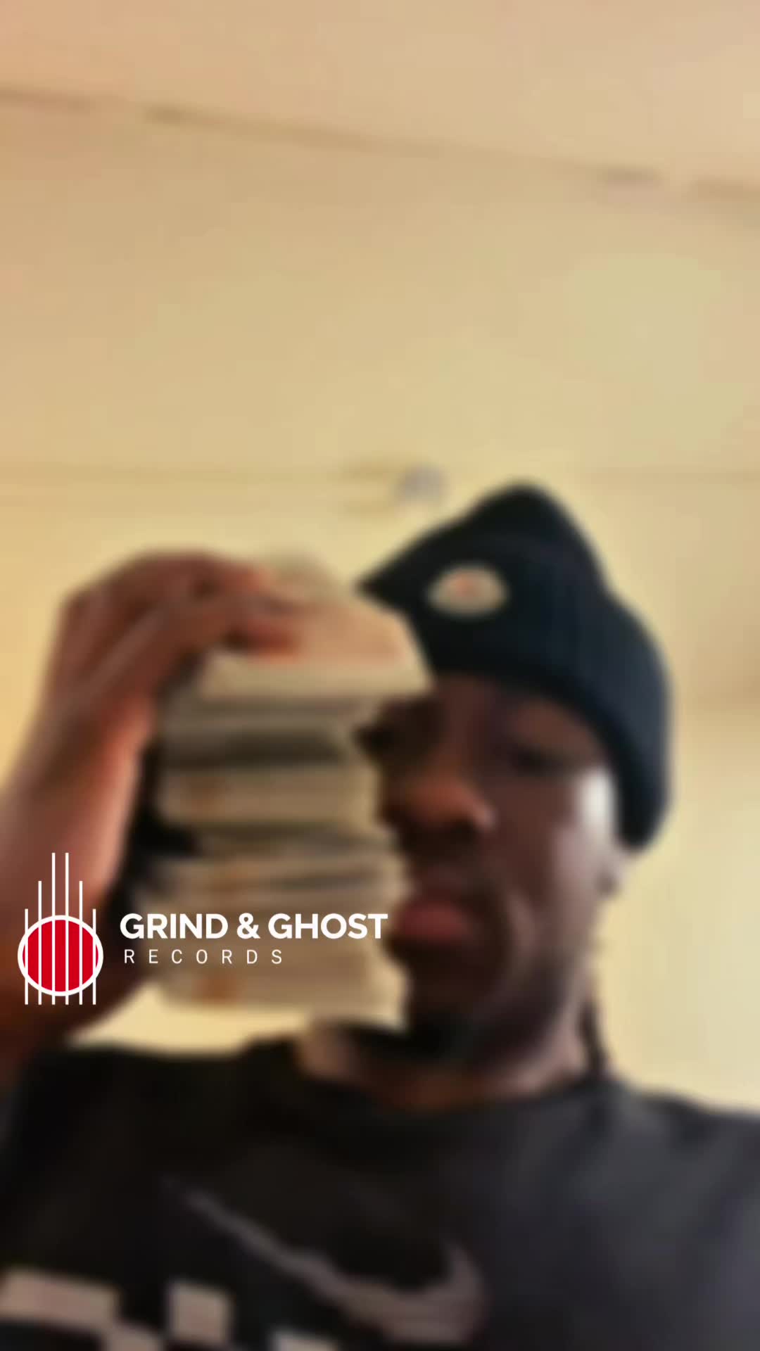 @G N G