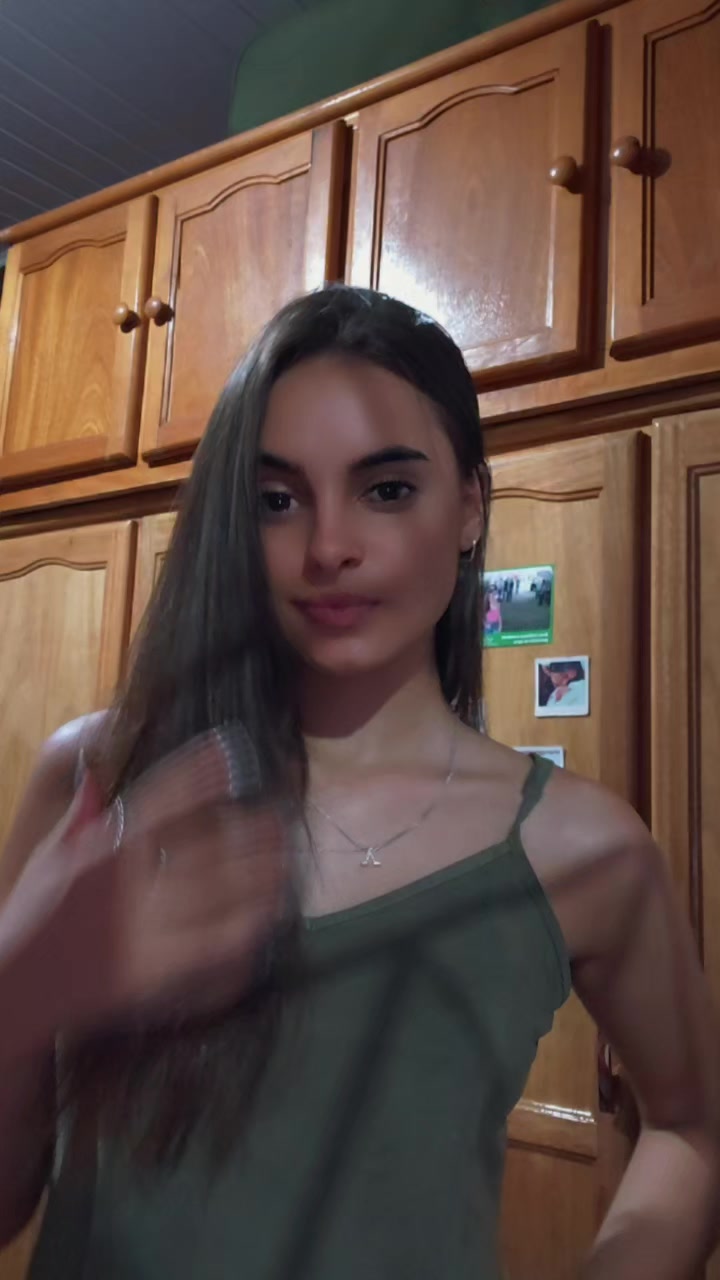 @Vitória Borchardt Dos Reis