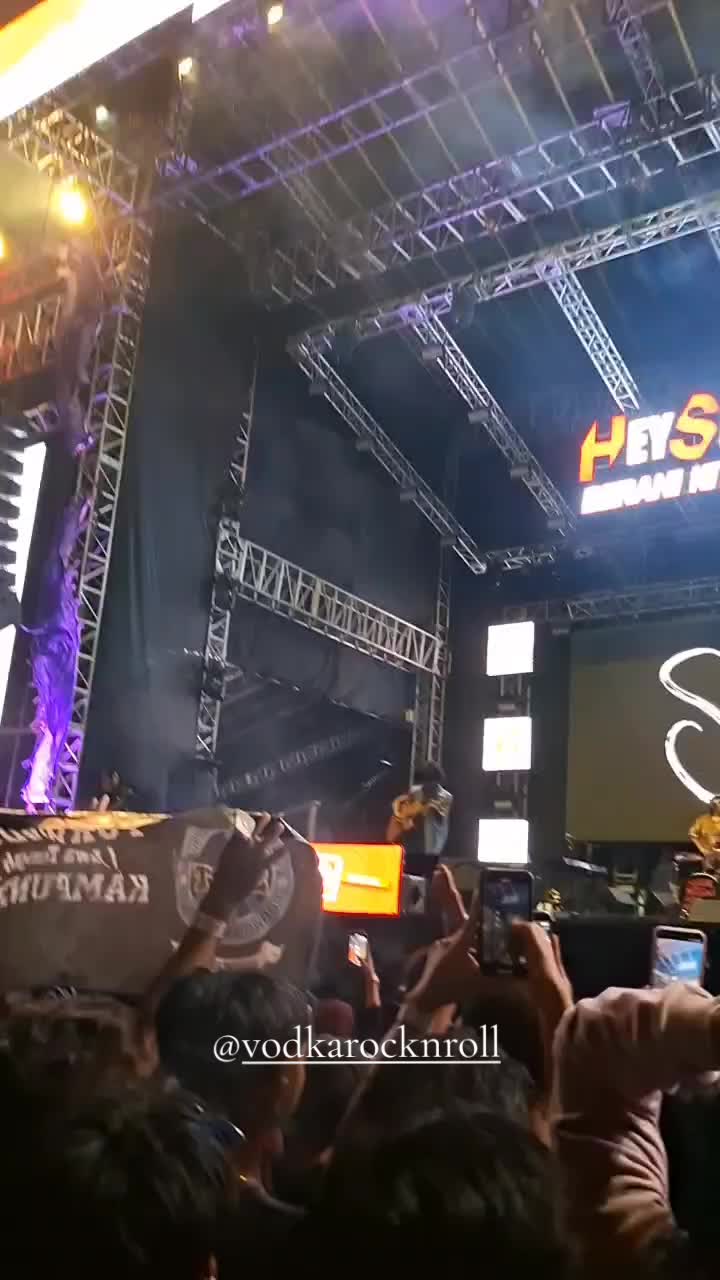 @vodkarocknroll