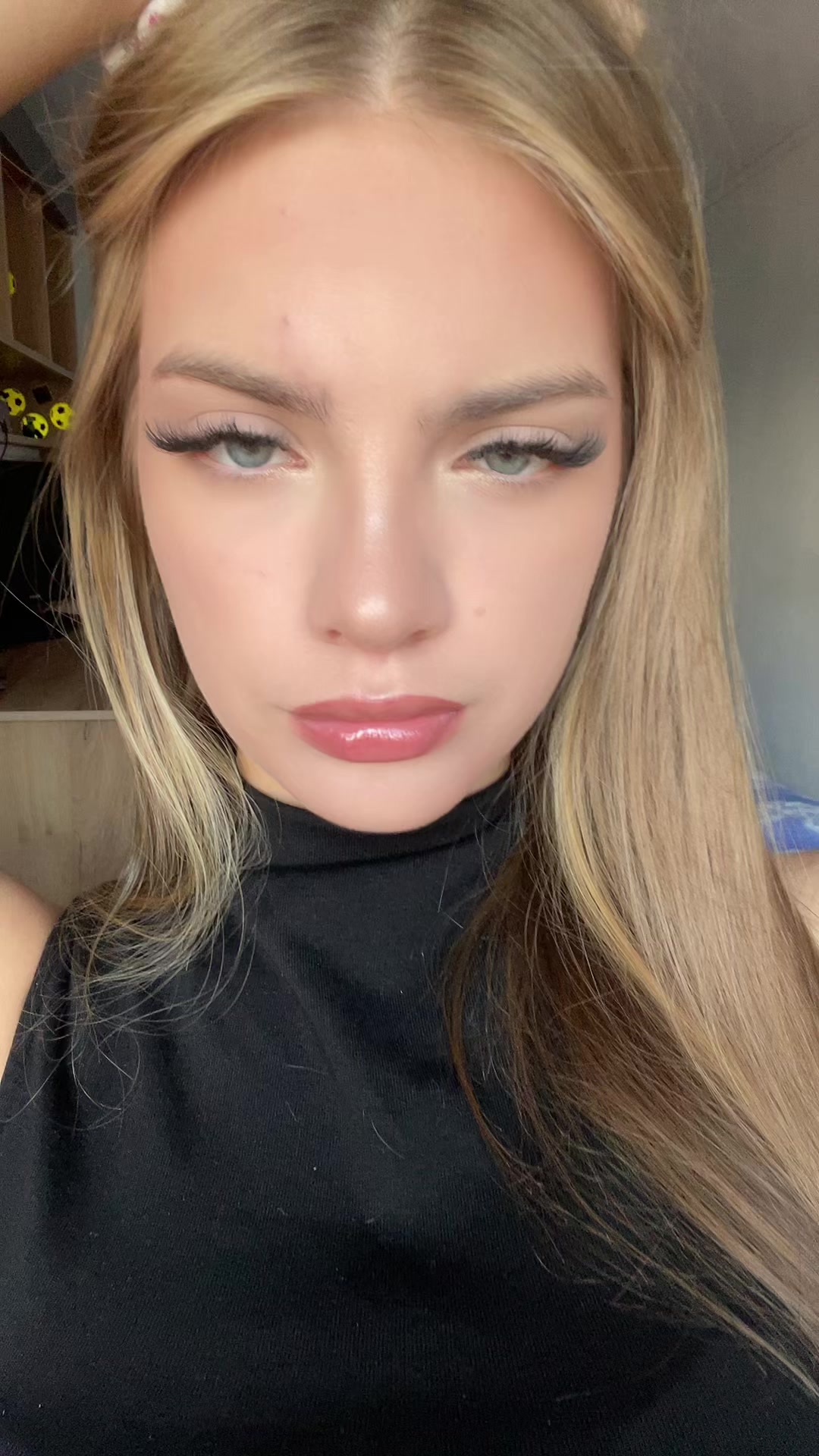 @ᴍᴇʟʟᴇʀ 🥥