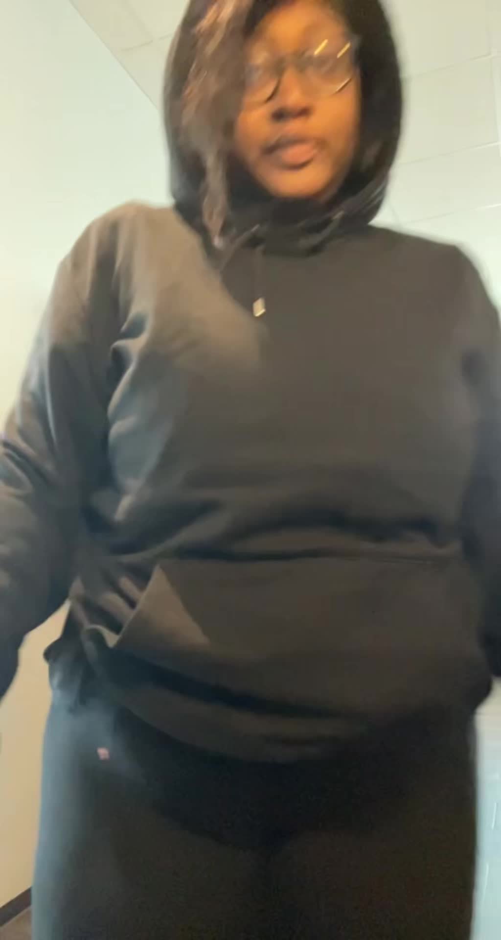 @Enoaboraa