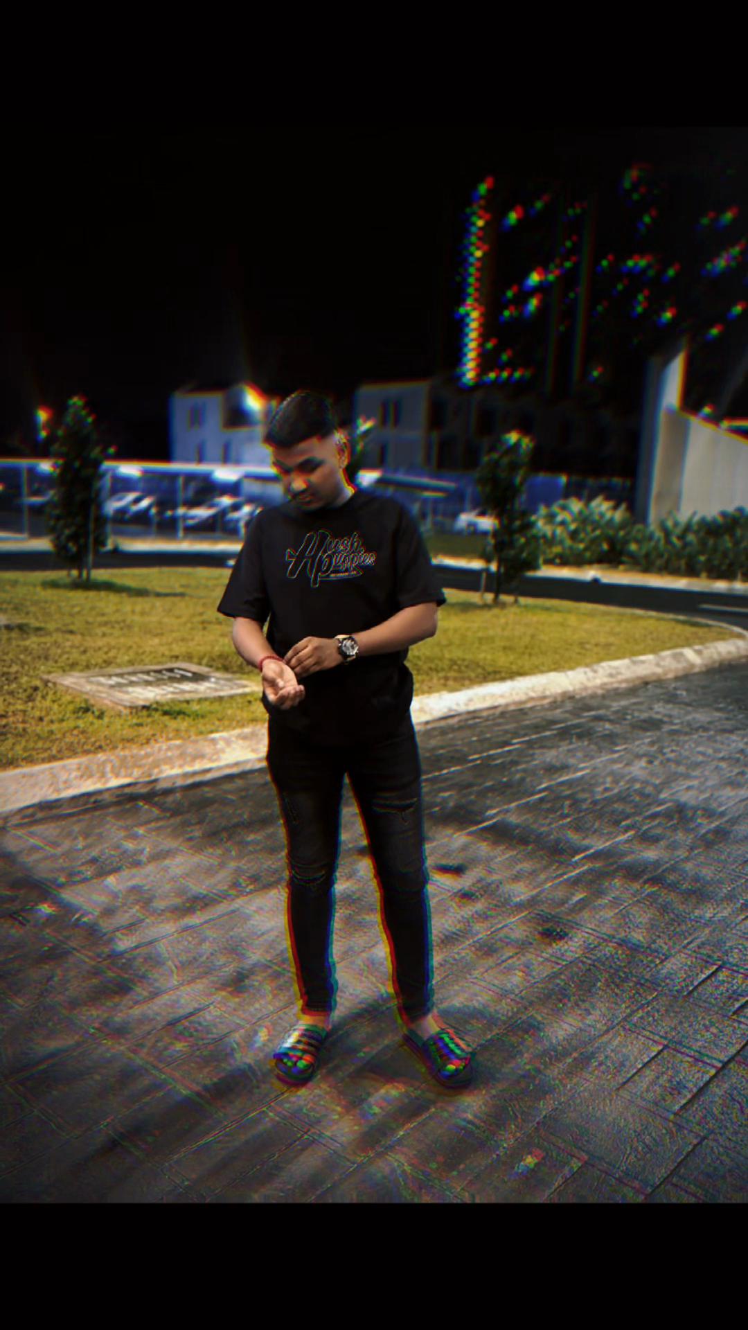 @• ๐ ๐ ๐ 7 4 ๐ __ ๐๐ฏ๐