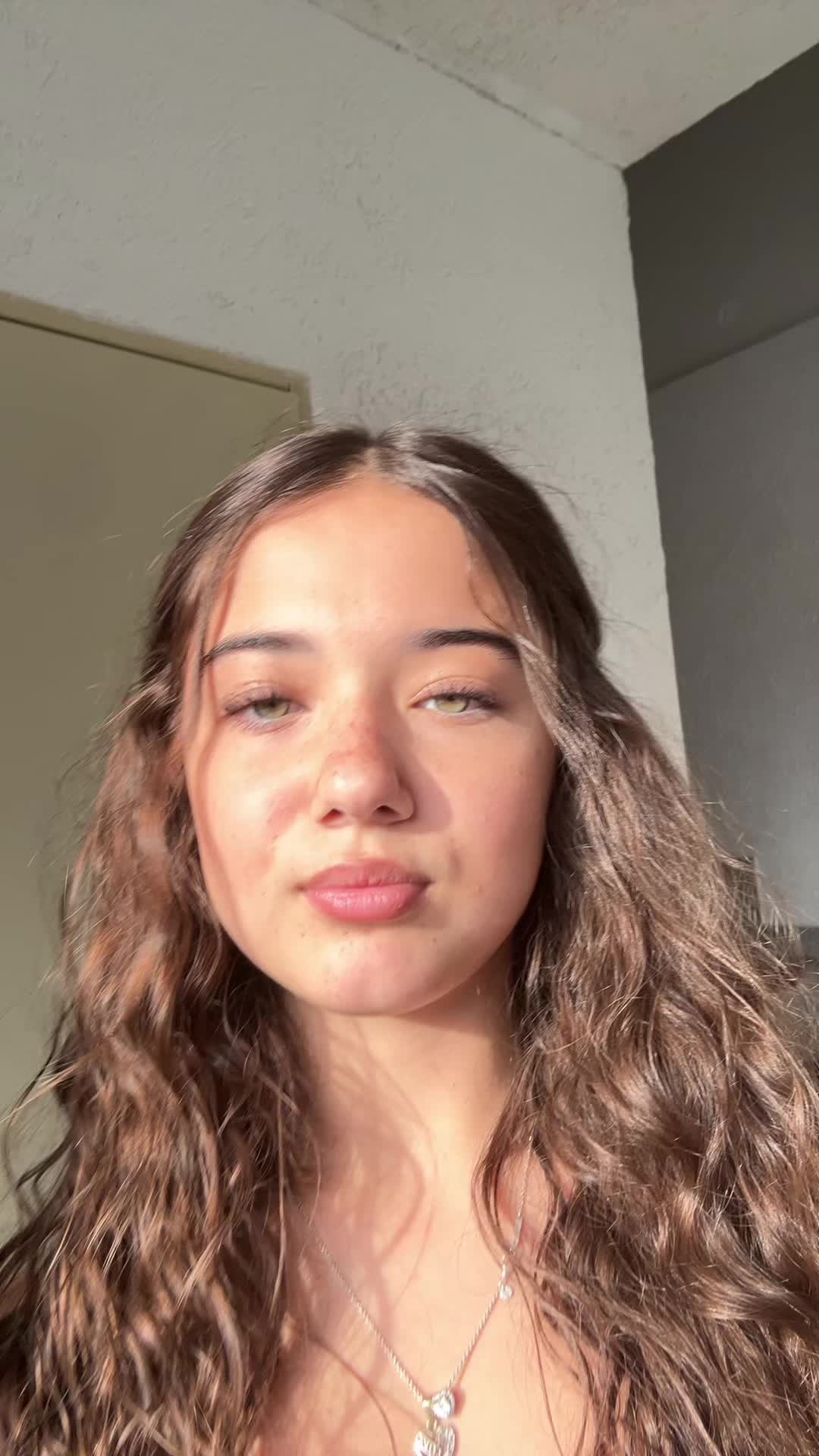 @elisaa