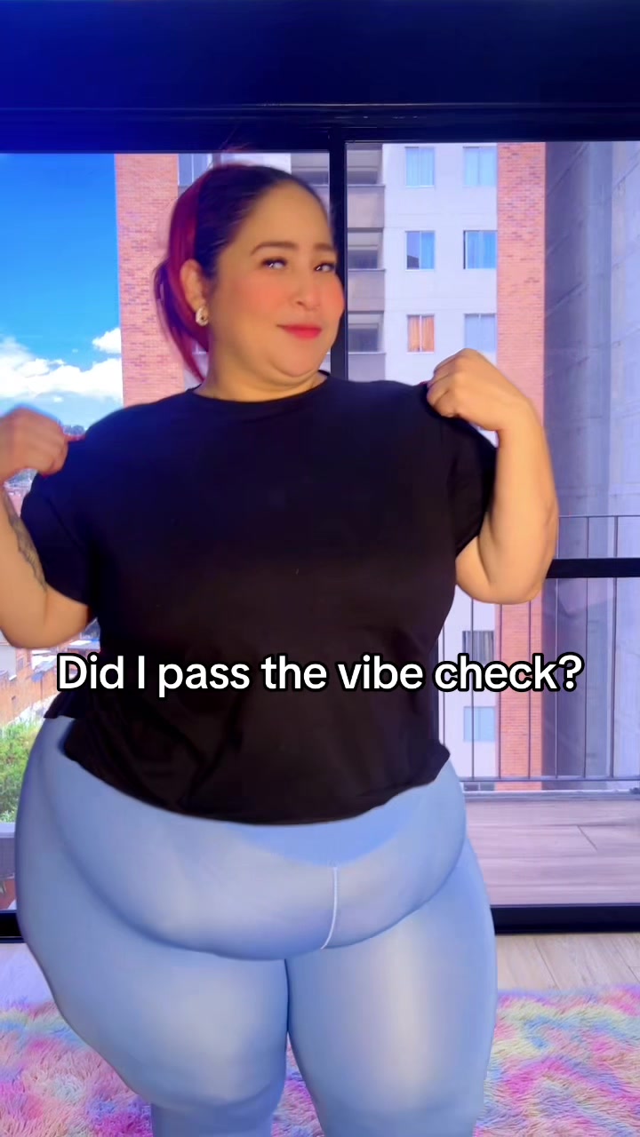 @lola