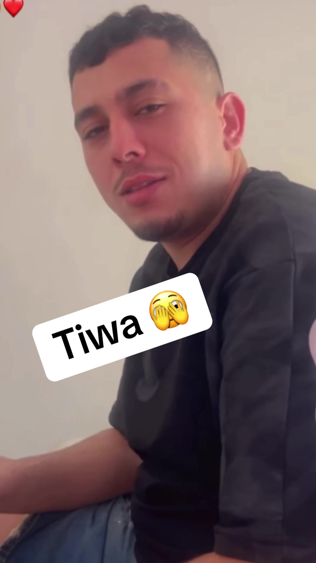 @مصممة