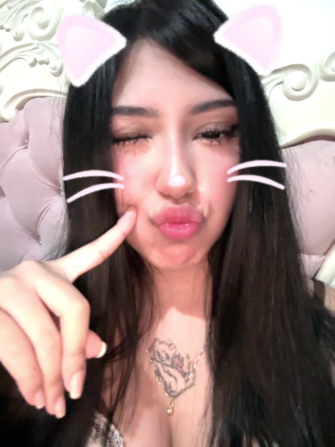 @Honeybloom