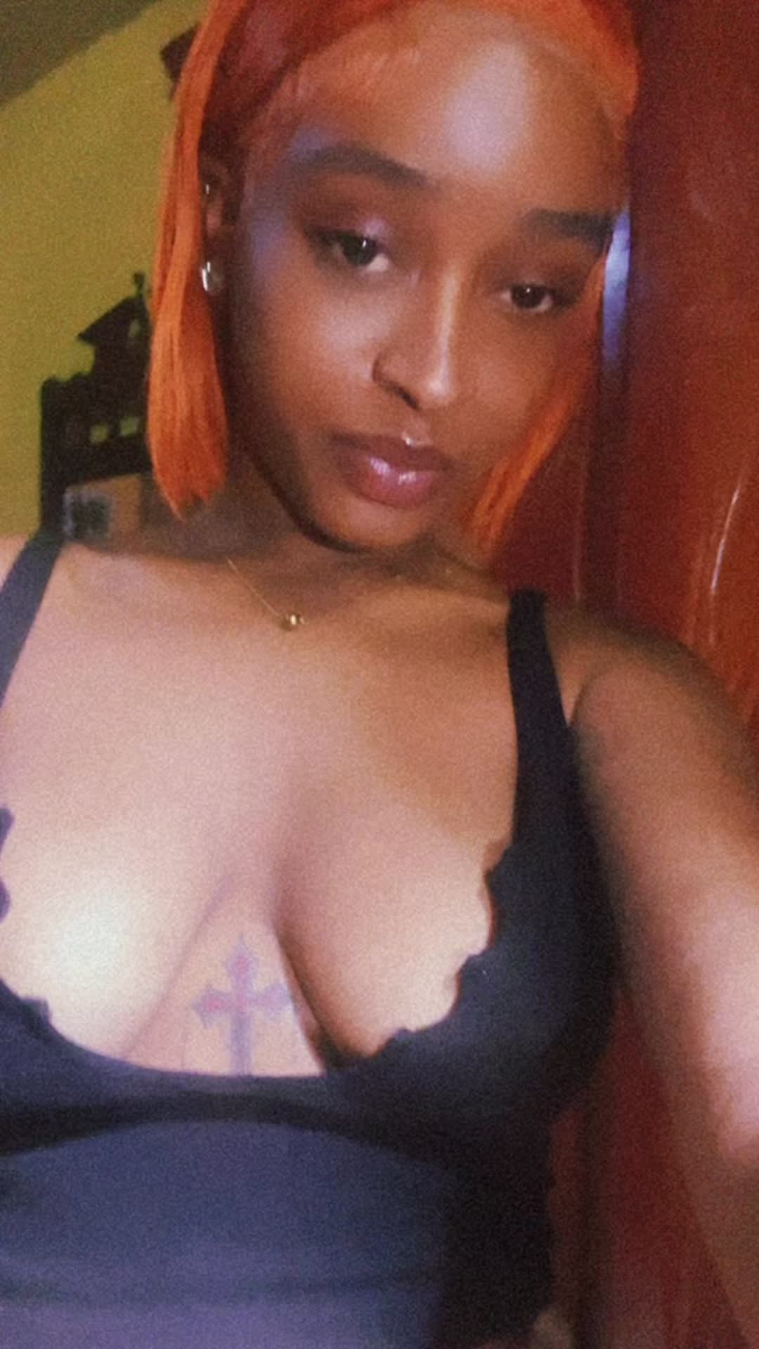 @Bratttt💋
