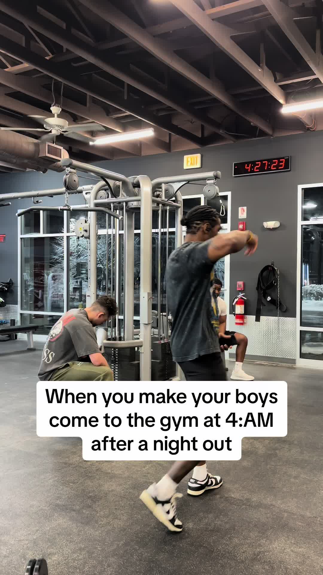 @4:AM Fitness