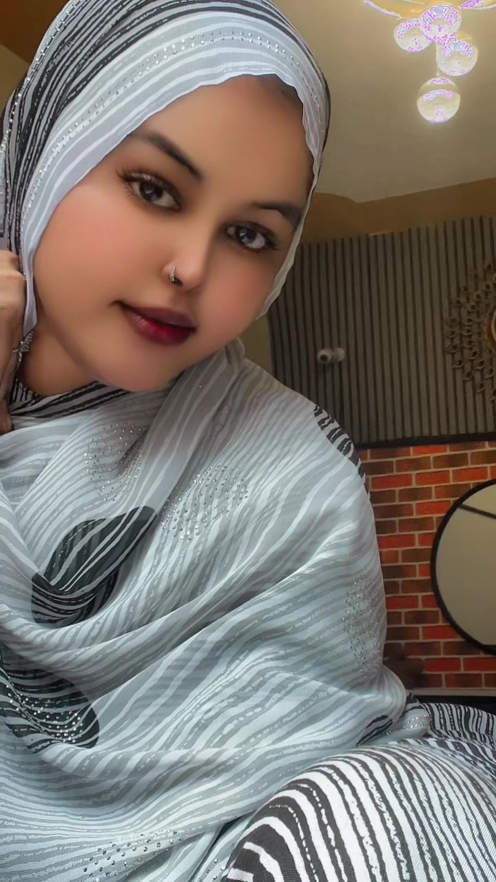@Queen iftizam 🎀🥀