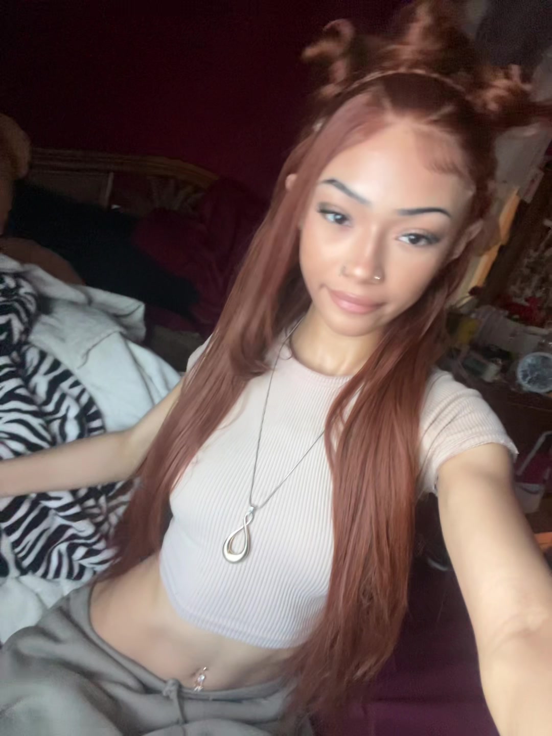 @️