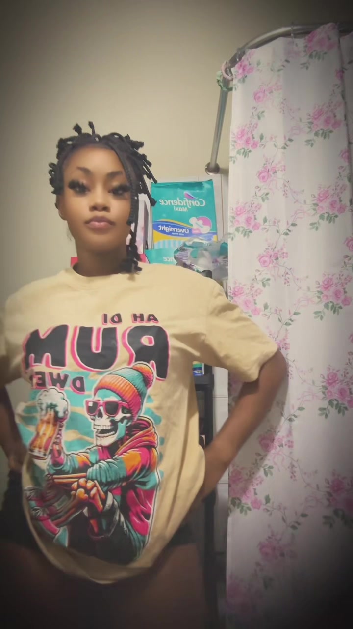 @Niya🥀