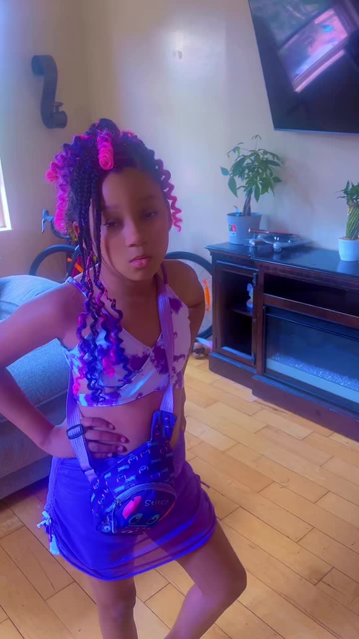 @Jahari +💅 Queen