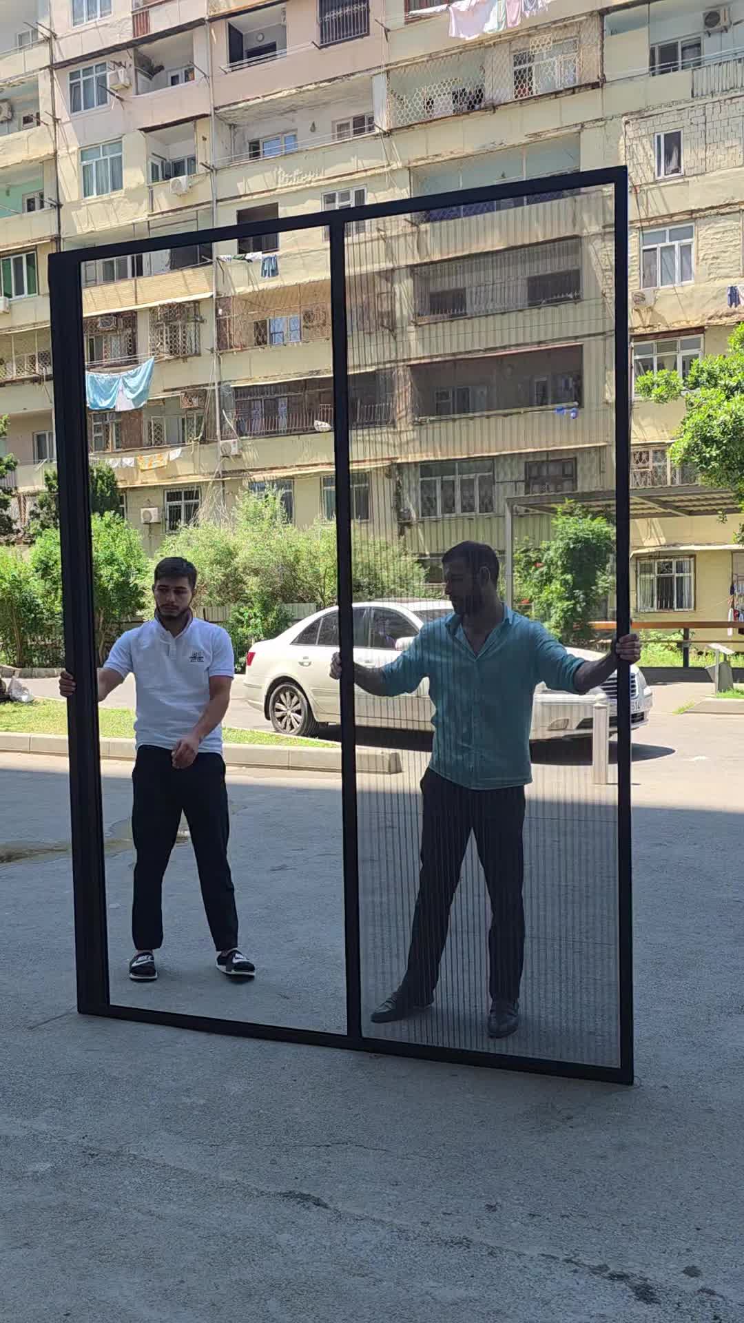 @Qapı satan oğlan