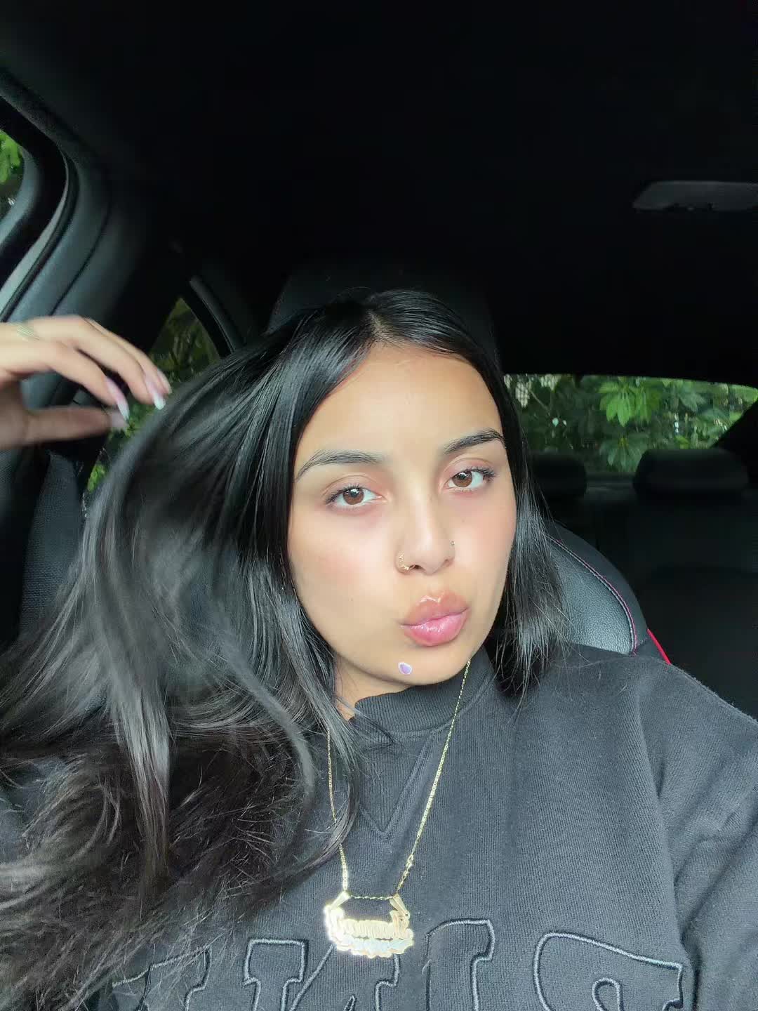 @izzyzini