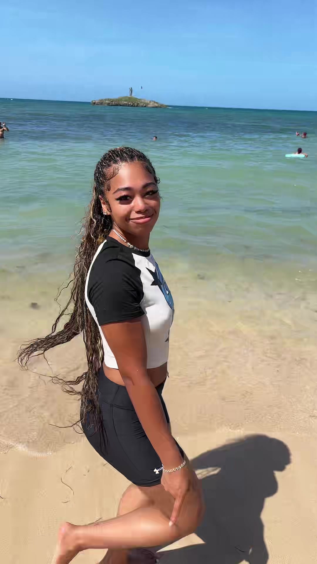 @Anaya Rae
