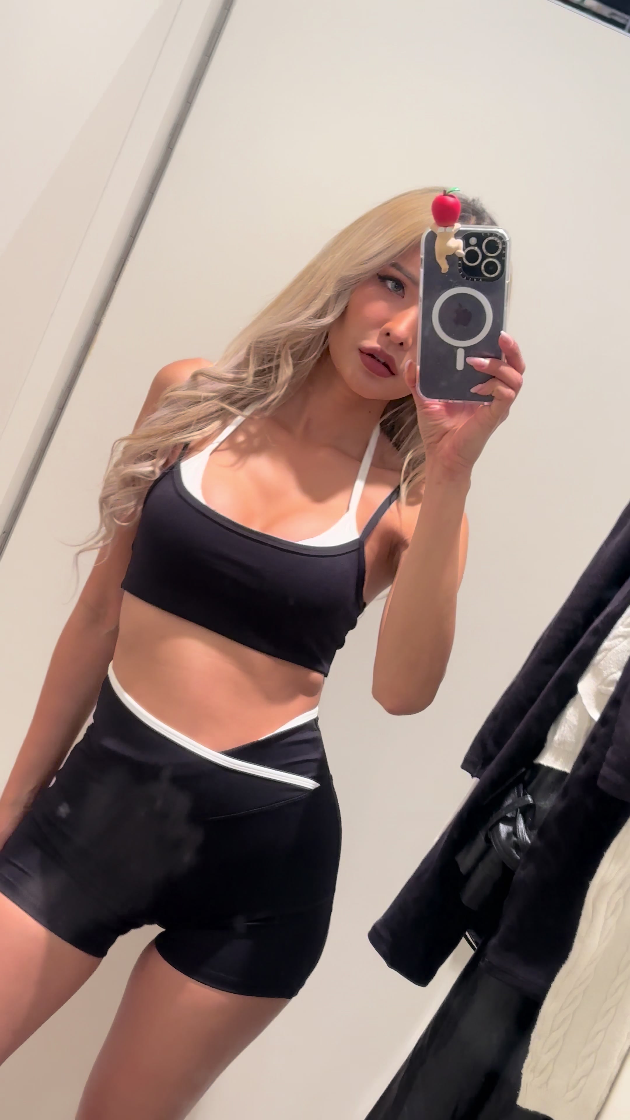 @toknee