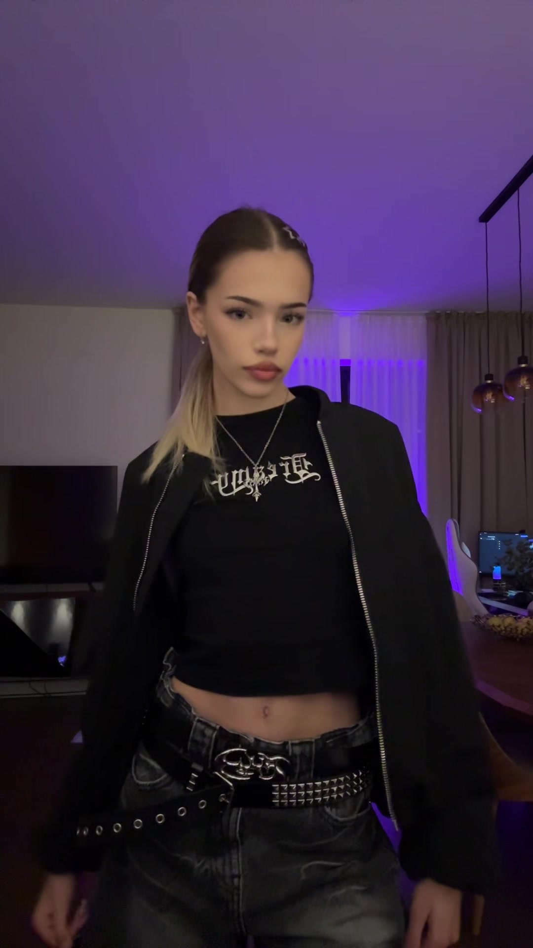 @VLATESSA