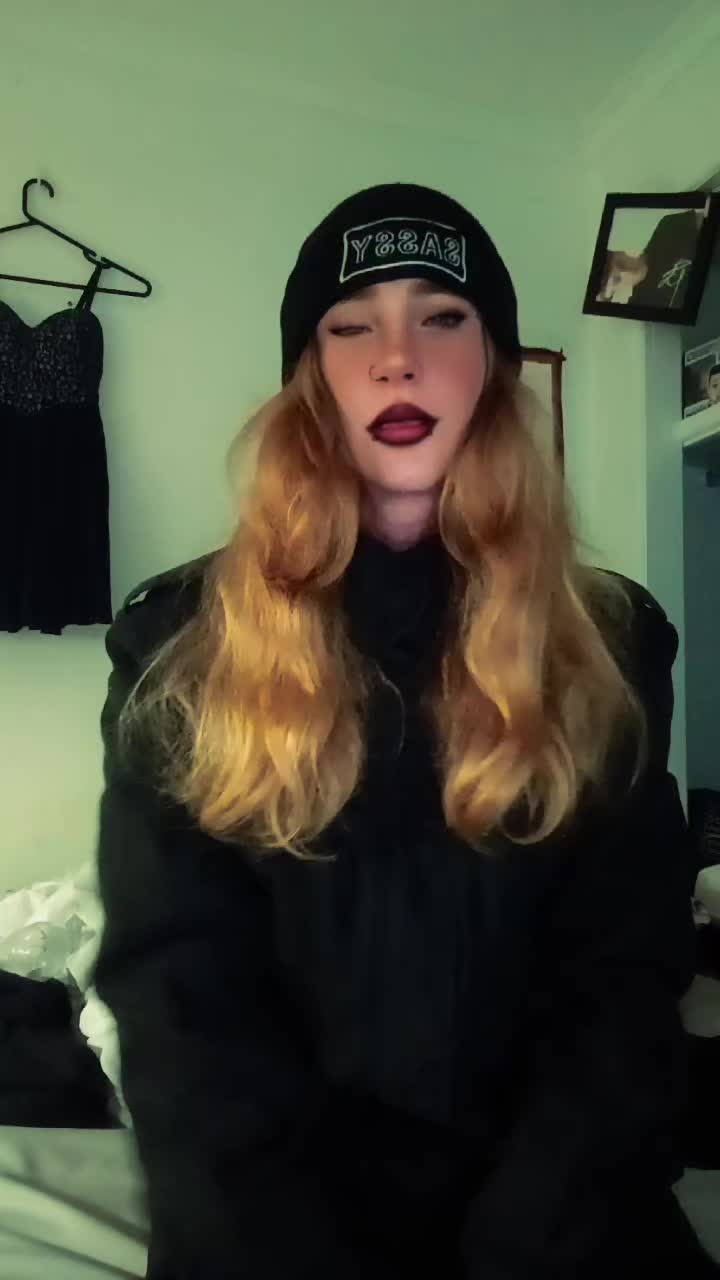 @Lilsparkledevil