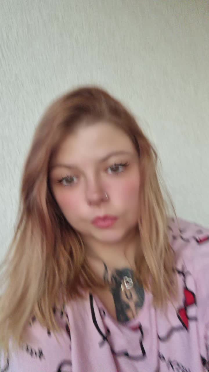 @Peach_Janina