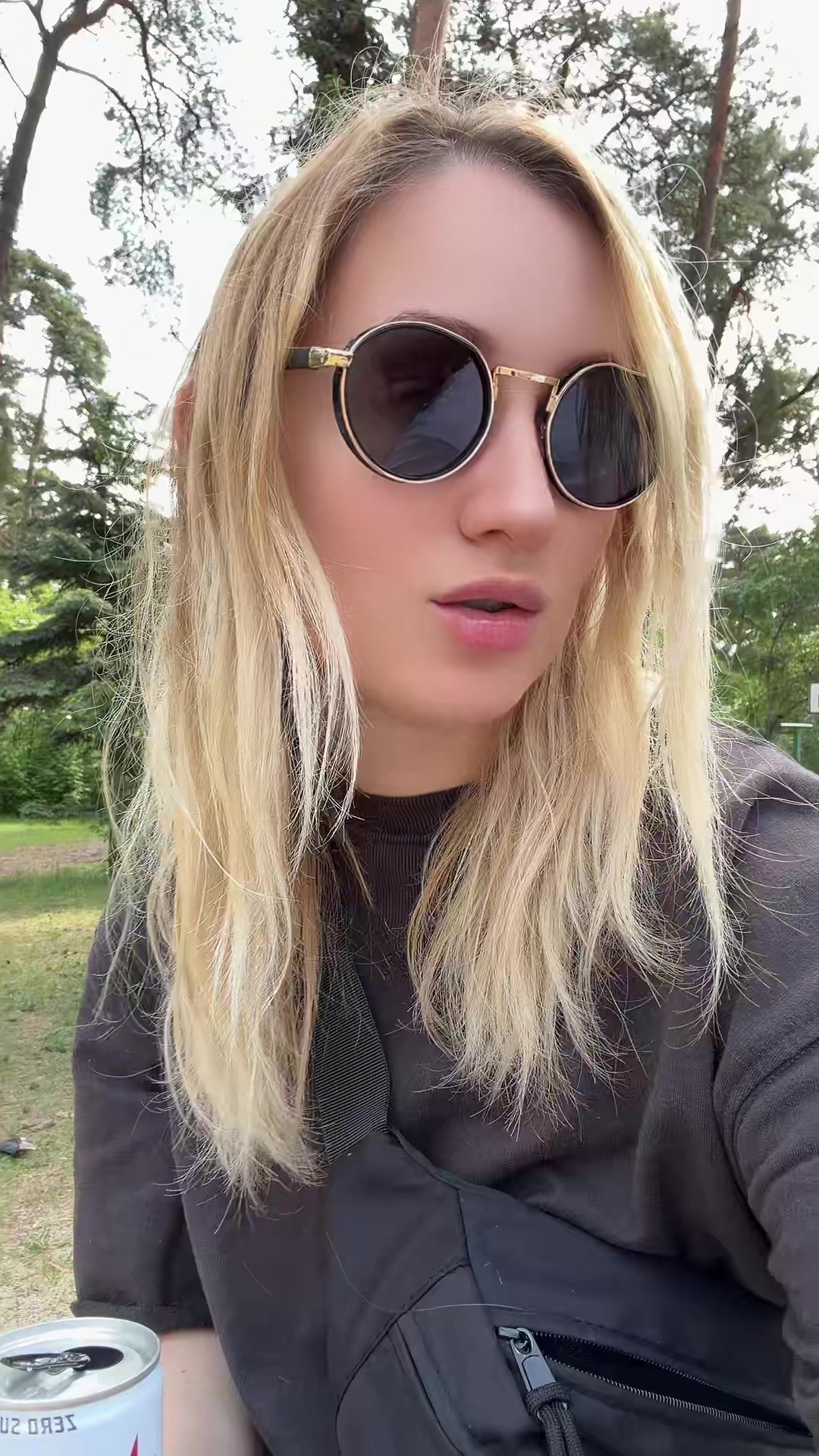 @Blonda