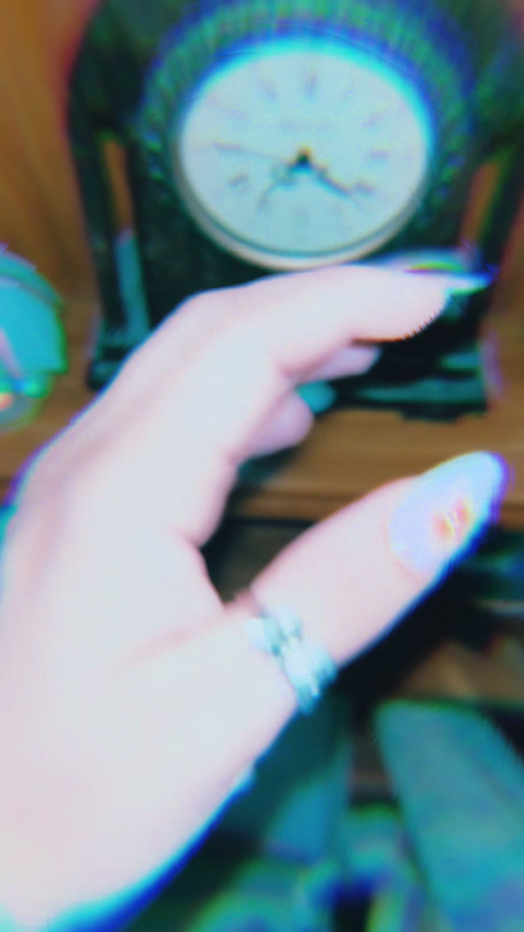 @Hannah🌛🕯️📷🗝️🦋✨