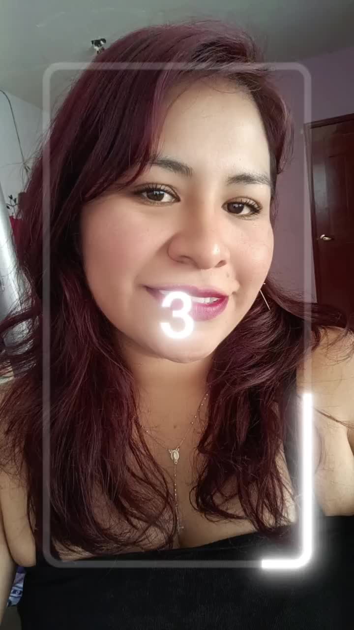 @Elena Luna