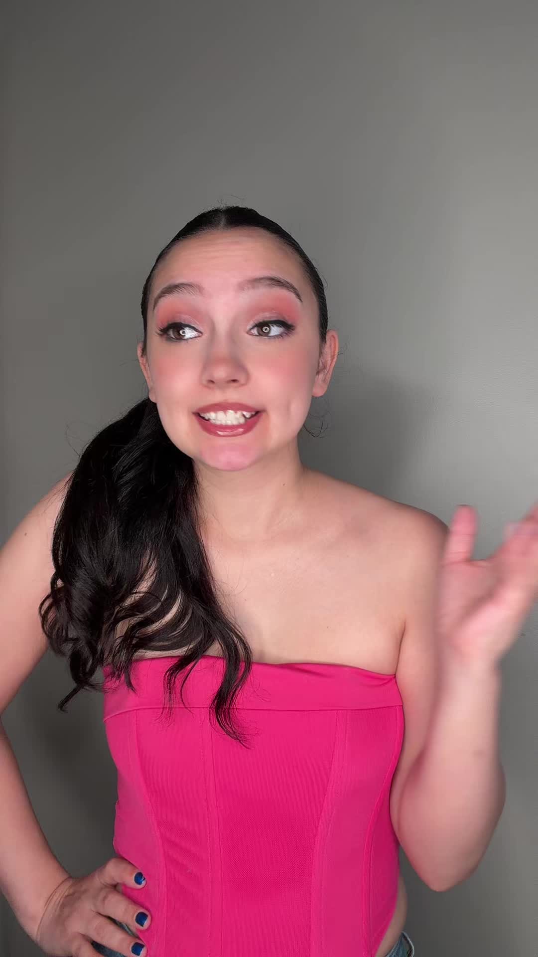 @EllieJaydeCosplays