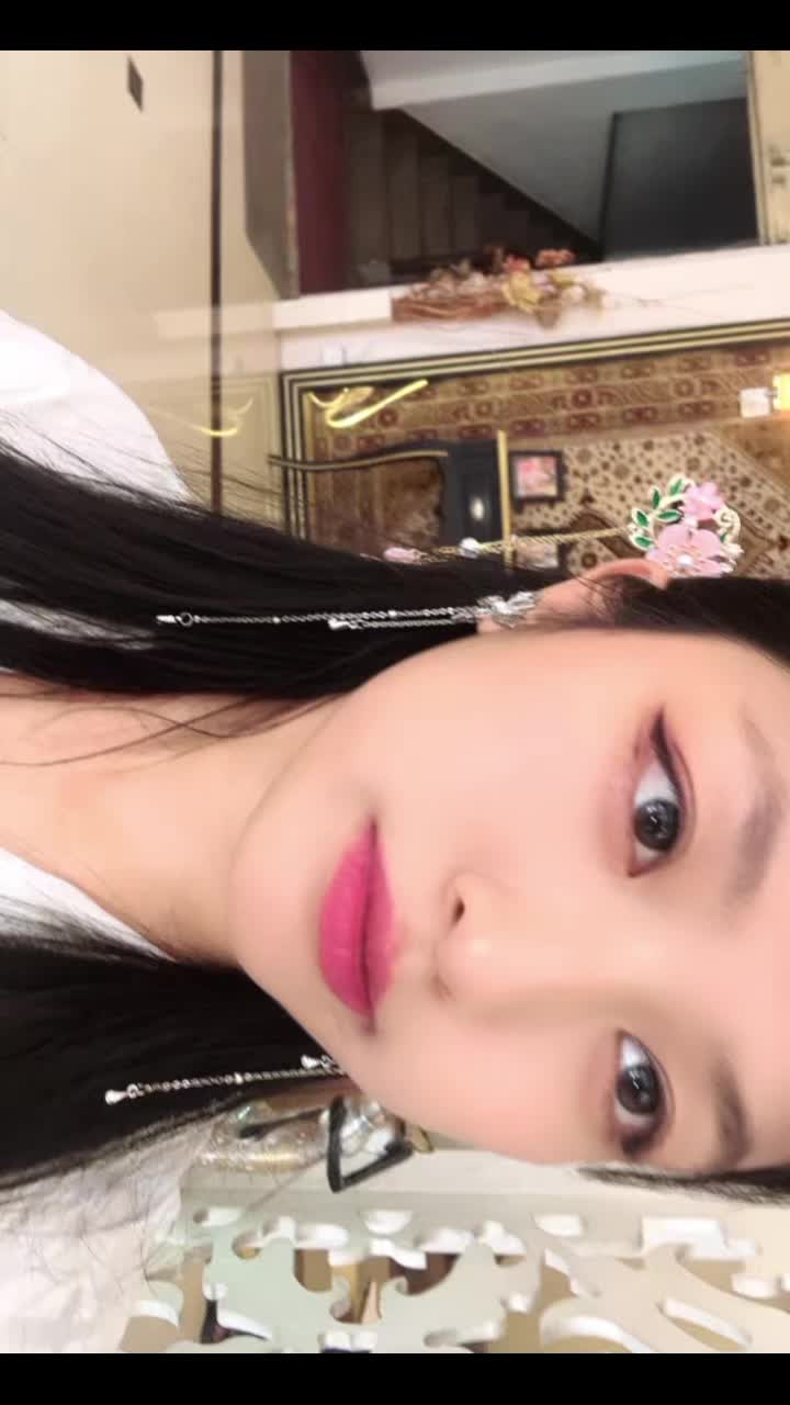 @jennie