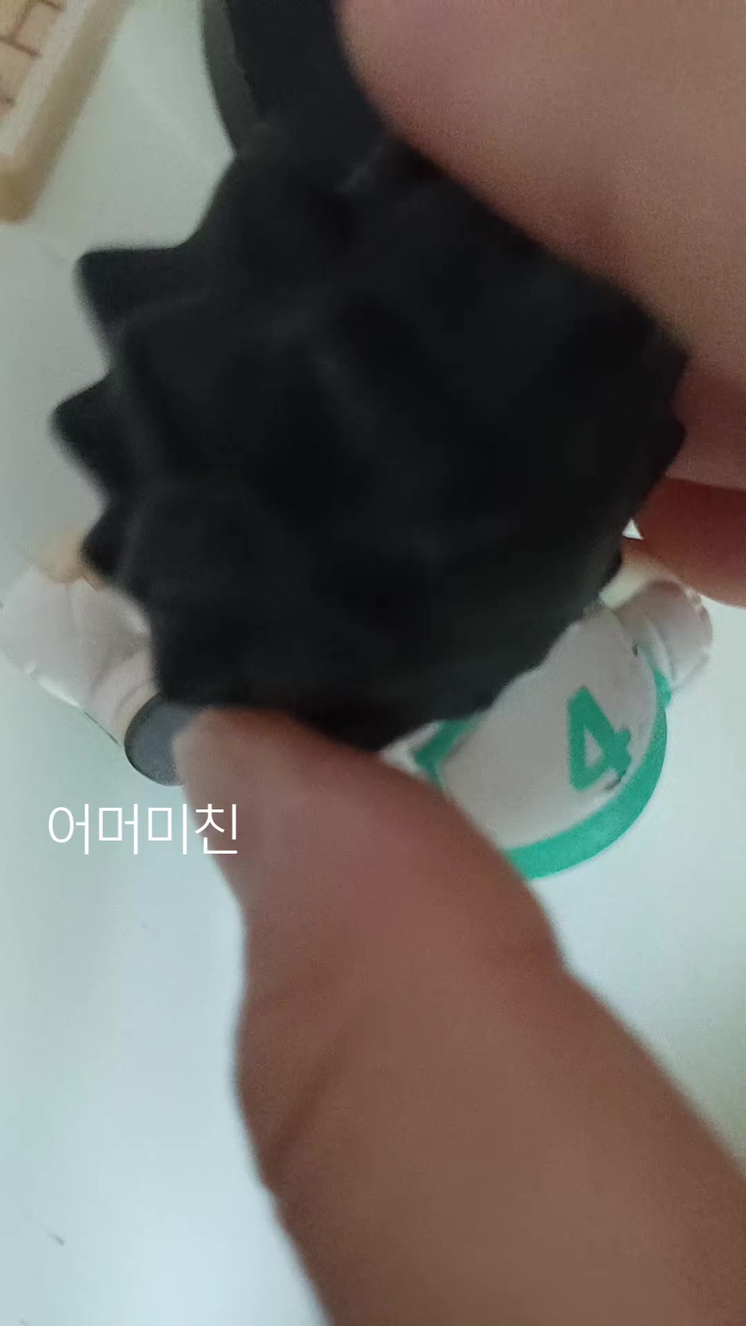 @목숨을버리면무기만은살려주겠다