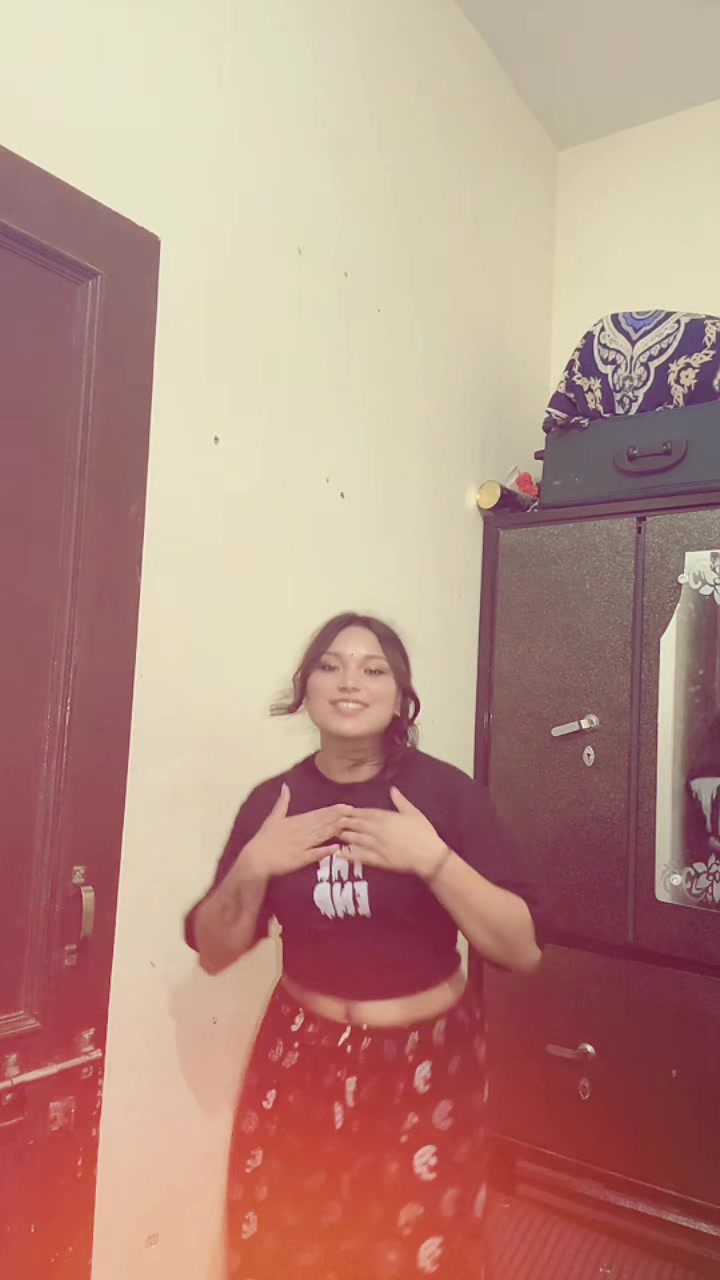 @अन्जली poon सेन्चुरी🌈💫