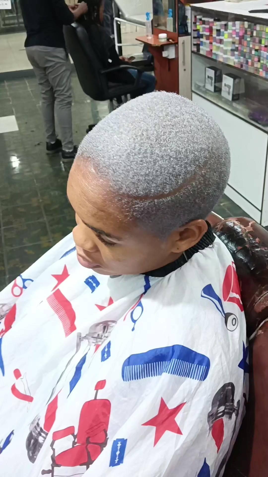 @Royal beauty hair salon.SA