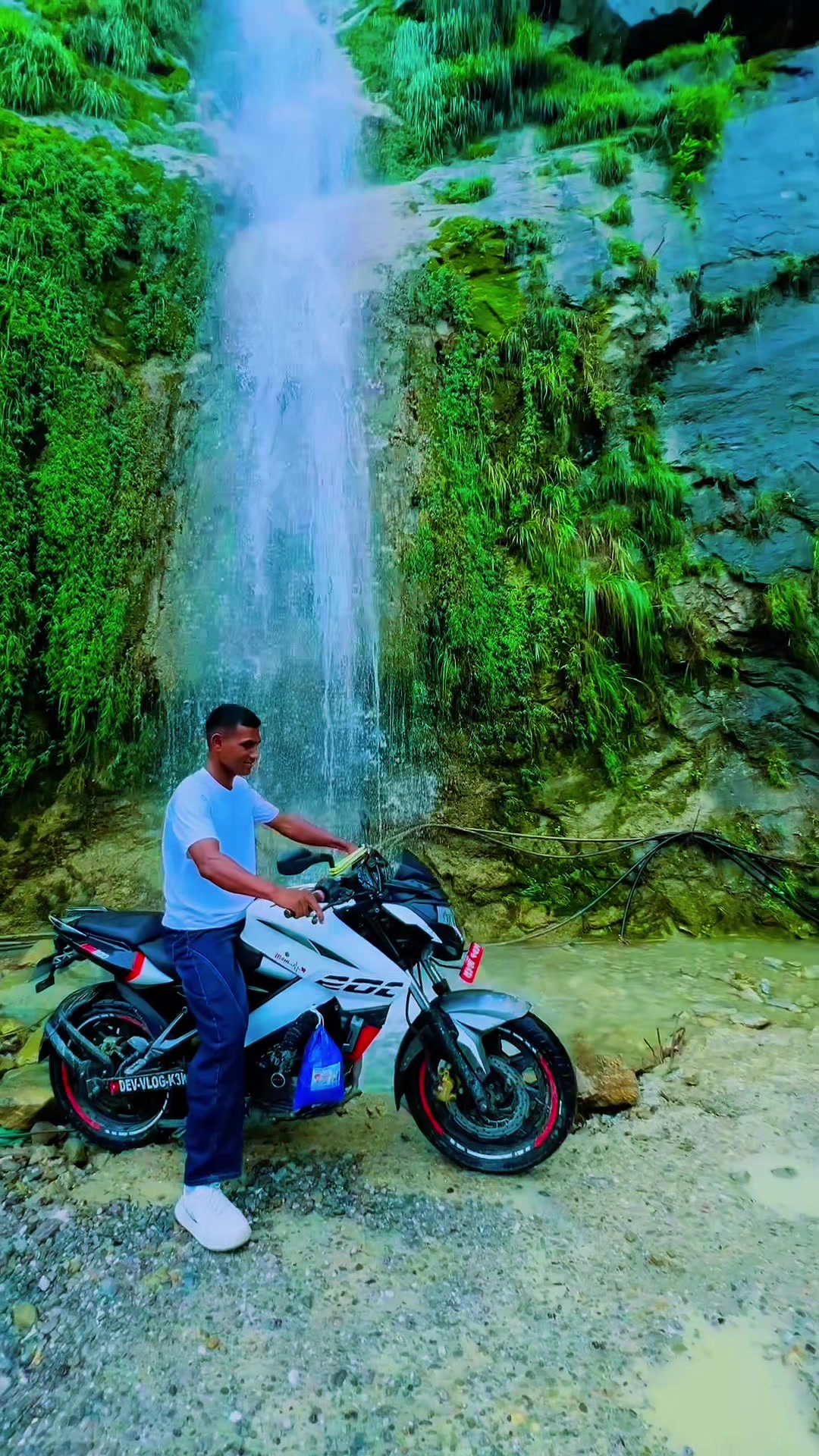 @देब नेपाली