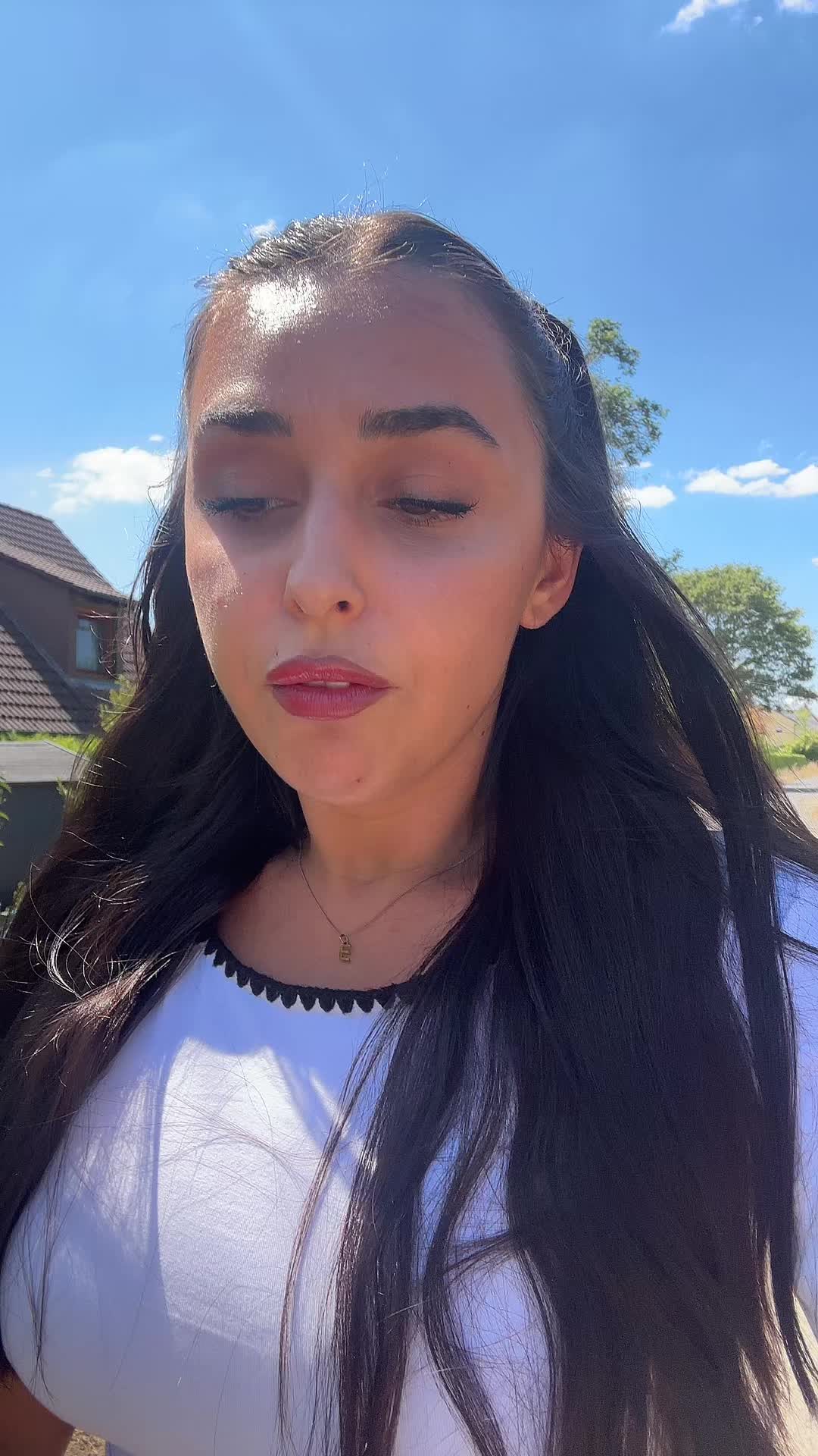 @Simablooms