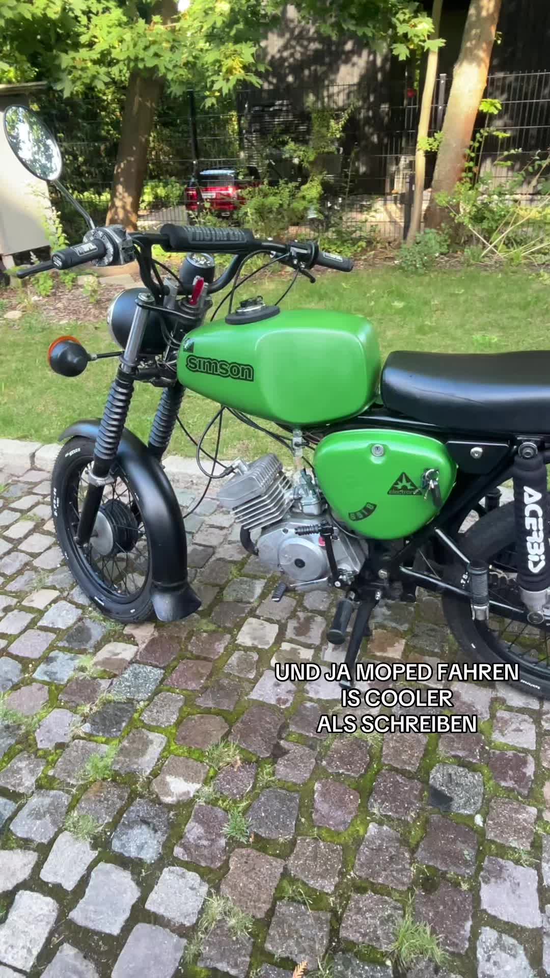 @Leni🇩🇪